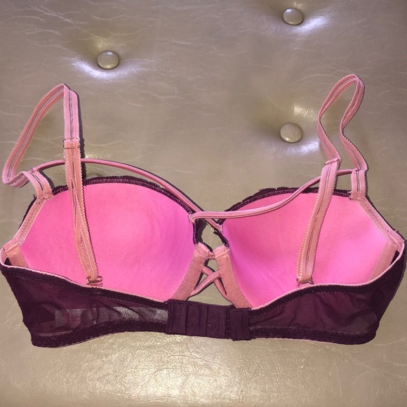 Pink Bra - Picture 2 of 5